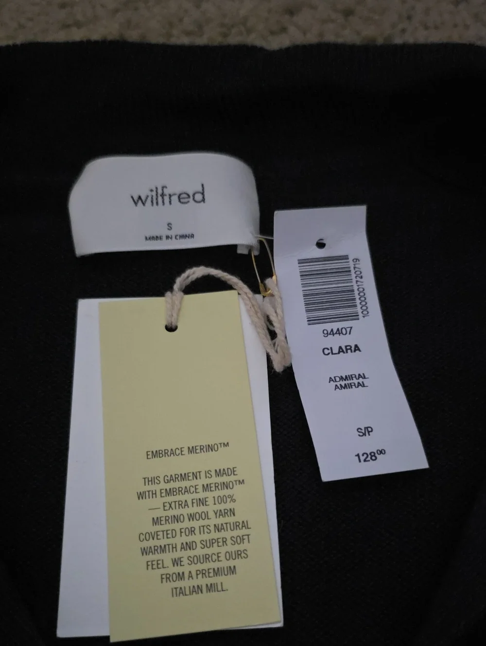 Aritzia Clara Sweater Size Small - Picture 2 of 2